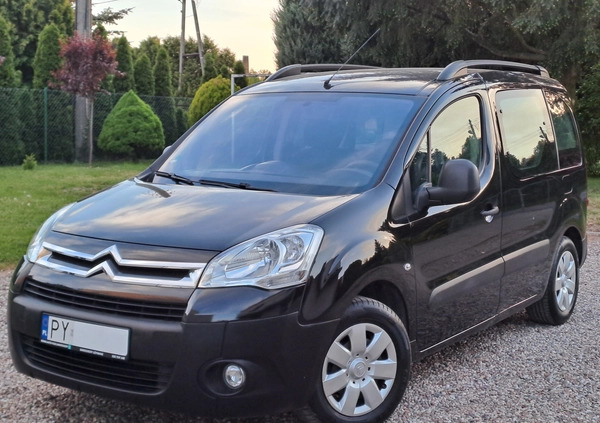 Citroen Berlingo cena 23900 przebieg: 158484, rok produkcji 2009 z Poznań małe 137